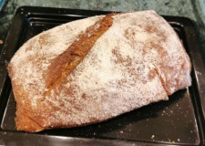 Surdejsbrød mørk mask